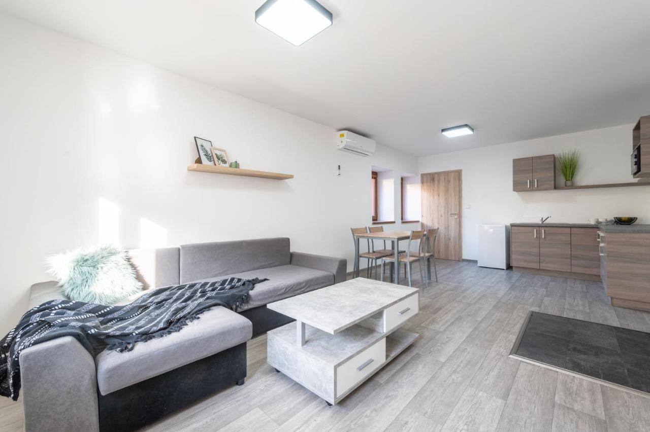 Pohoda Salas U Velehradu-2 Apartmany Uherske Hradiste Ngoại thất bức ảnh